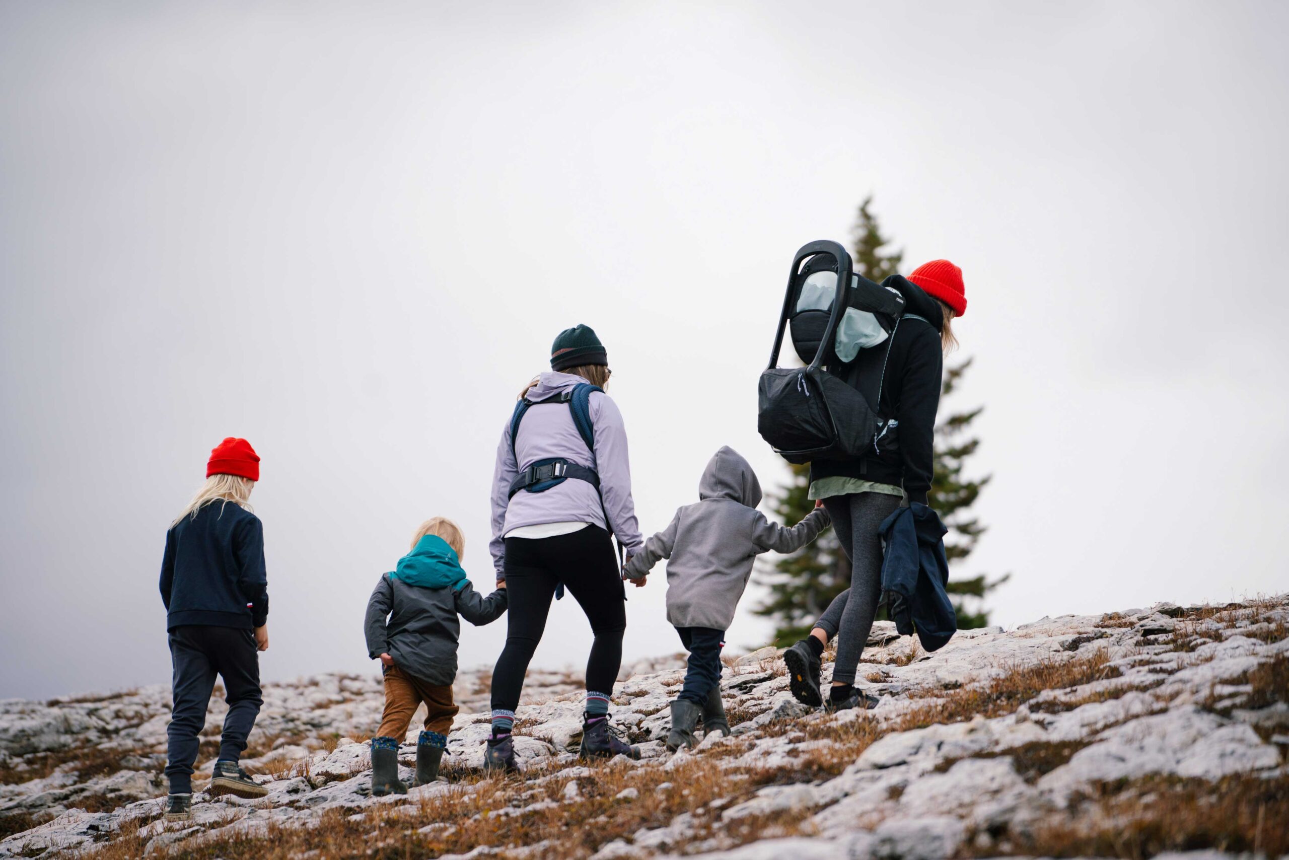 https://blog.arcteryx.com/wp-content/uploads/2023/05/ZL_20220322-103-scaled.jpg