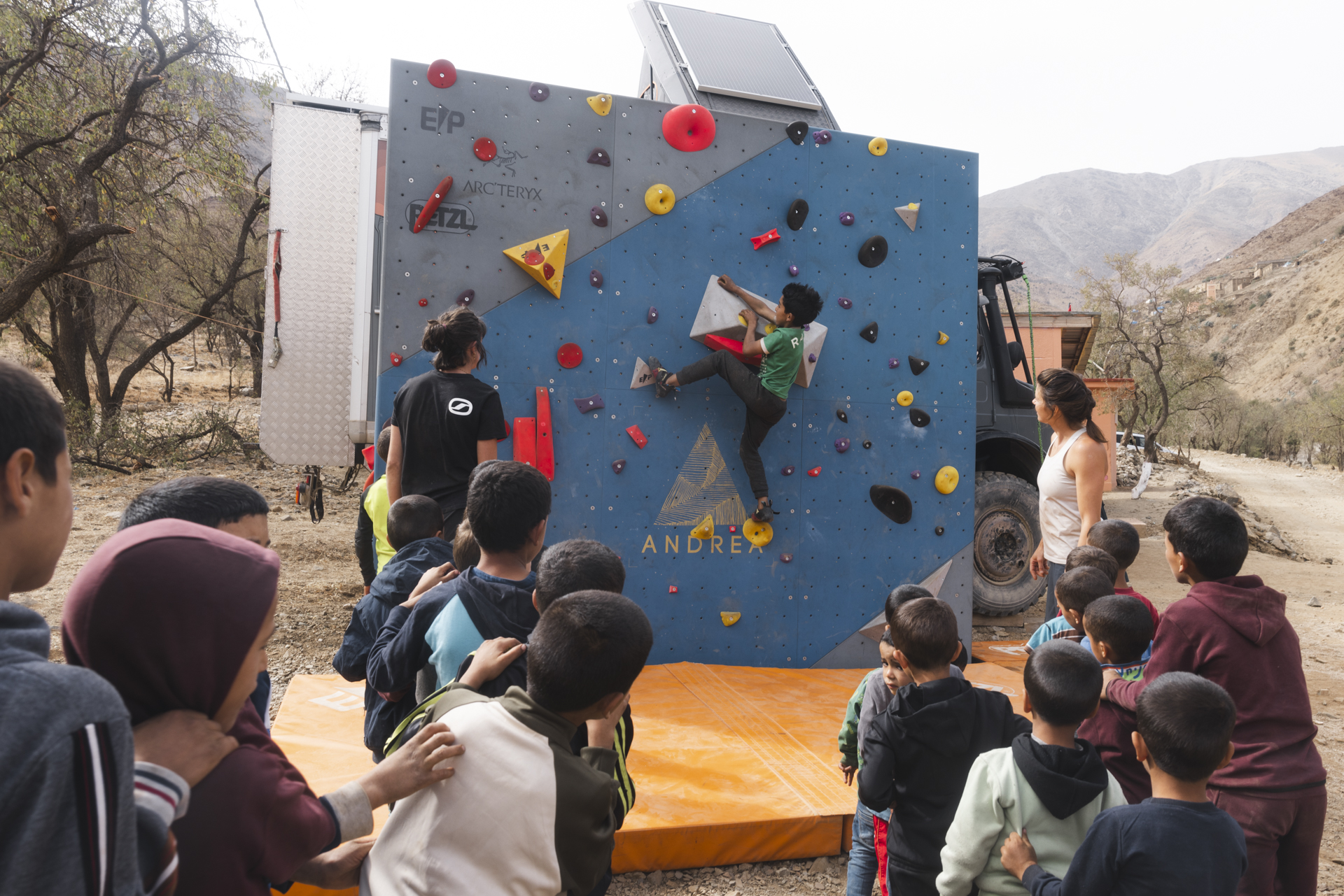 https://blog.arcteryx.com/wp-content/uploads/2025/05/2024_ANDREA_Documentary_©www.jeremy-bernard.com-8366.jpg