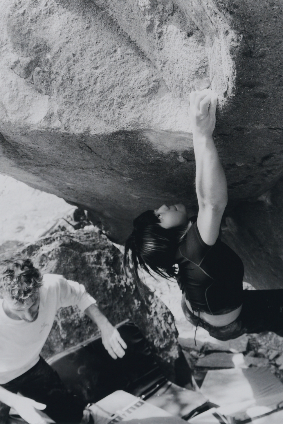 https://blog.arcteryx.com/wp-content/uploads/2026/09/250121_InesxSarah_Teufelsgeige_Fengler_004fpo.jpg